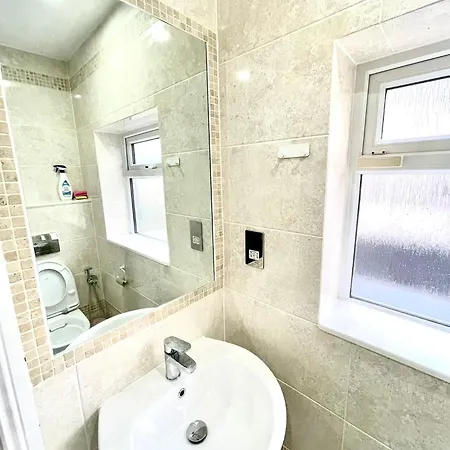 Urban Garden Hideaway Kwatera prywatna