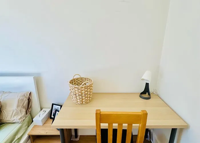 Urban Garden Hideaway Habitación en casa particular