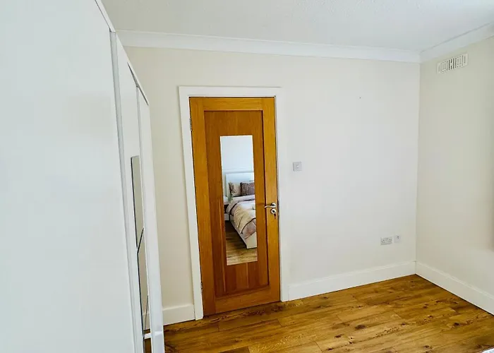 Urban Garden Hideaway * Dublin