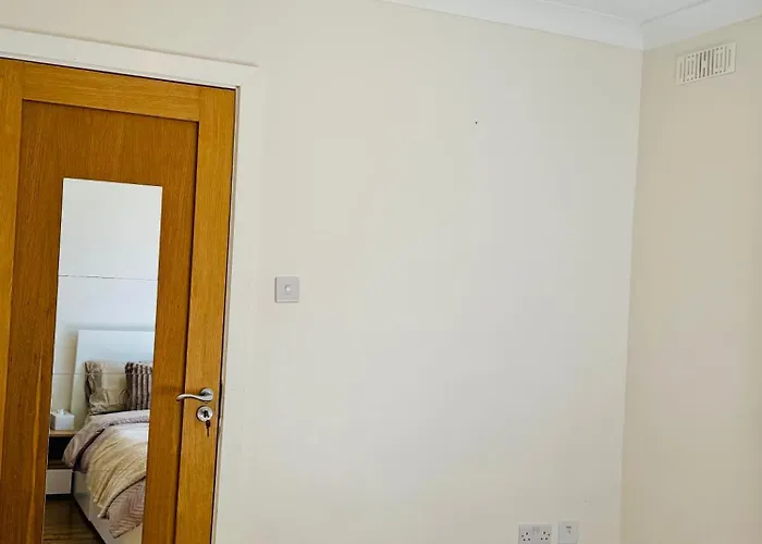 Urban Garden Hideaway * Dublin